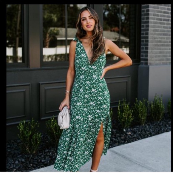 Dresses & Skirts - Vici Dolls Green Floral Midi